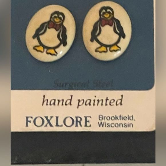 NWT Foxlore oval cream black red yellow hand painted penguin clay stud - Picture 5 of 6